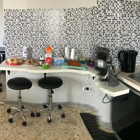 Casa Vacanze Laura *